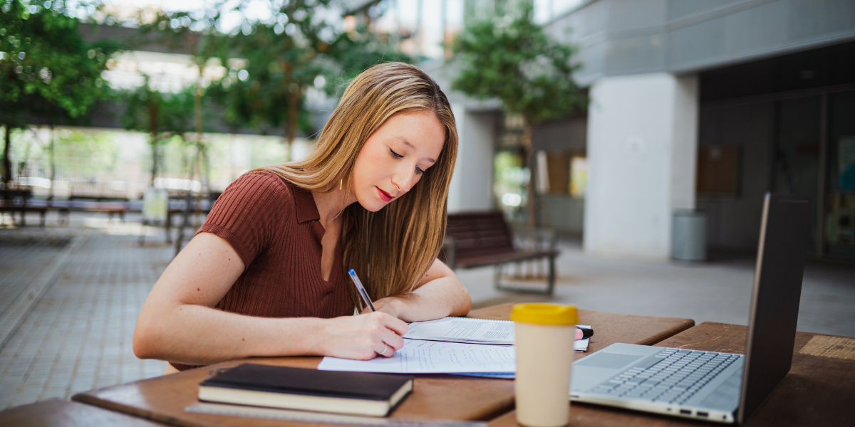 BWL-Studium: jobaussichten und gehalt nach dem bachelor