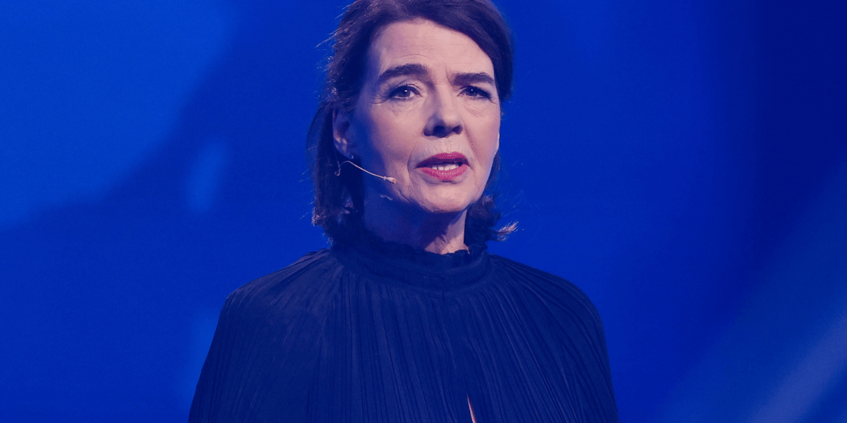 HAMBURG, GERMANY - SEPTEMBER 10: Susanne Daubner presents the award 'Best Information Format' on stage during the 2026 German Radio Award (Deutscher Radiopreis 2026) at Stage Theater an der Elbe on September 10, 2026 in Hamburg, Germany. (Photo by Gerald Matzka/Getty Images)